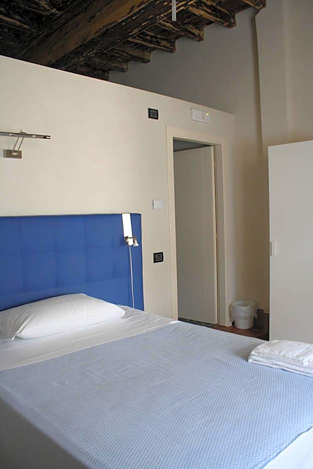 Palazzo Sacco Hostello Fossano