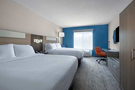 Standard Queen Room with Two Queen Beds - Communications Accessible