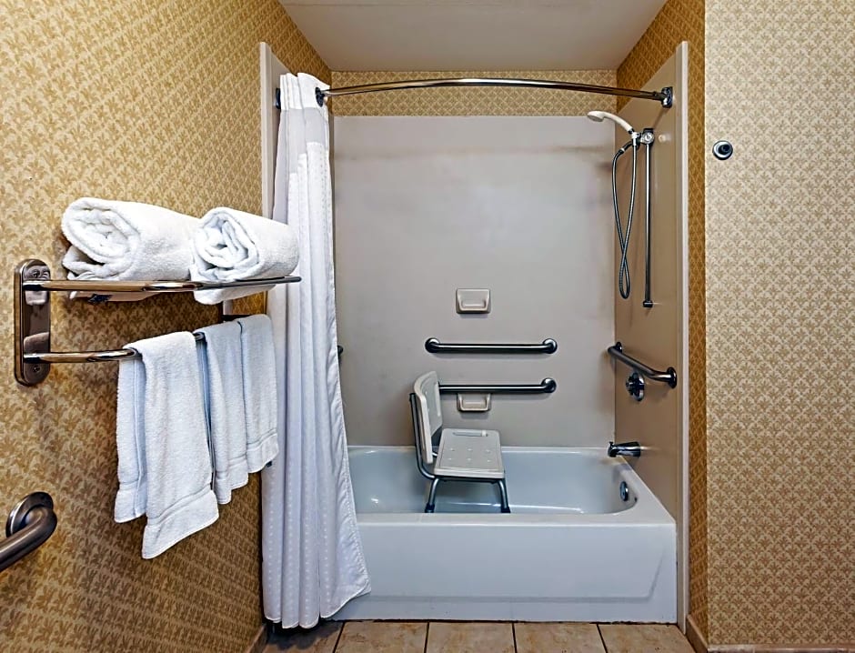 Holiday Inn Express Hotel & Suites Laredo-Event Center Area By IHG