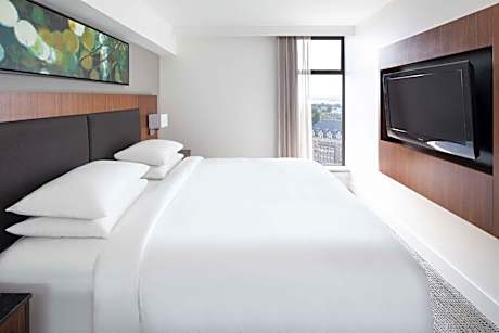 Two-Bedroom Suite with Two King Beds - City View