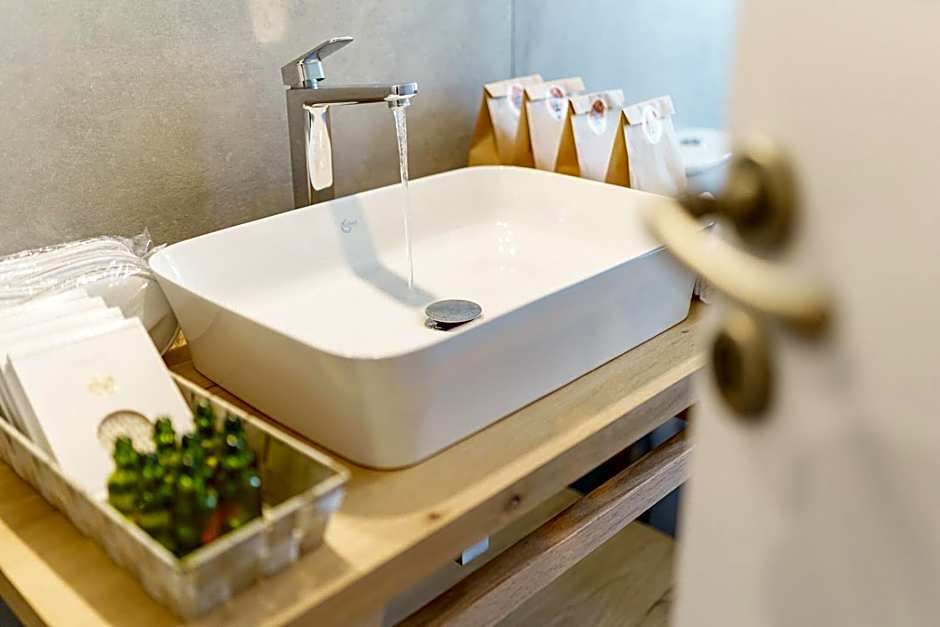 LIVIN Hydra Duplex Suite