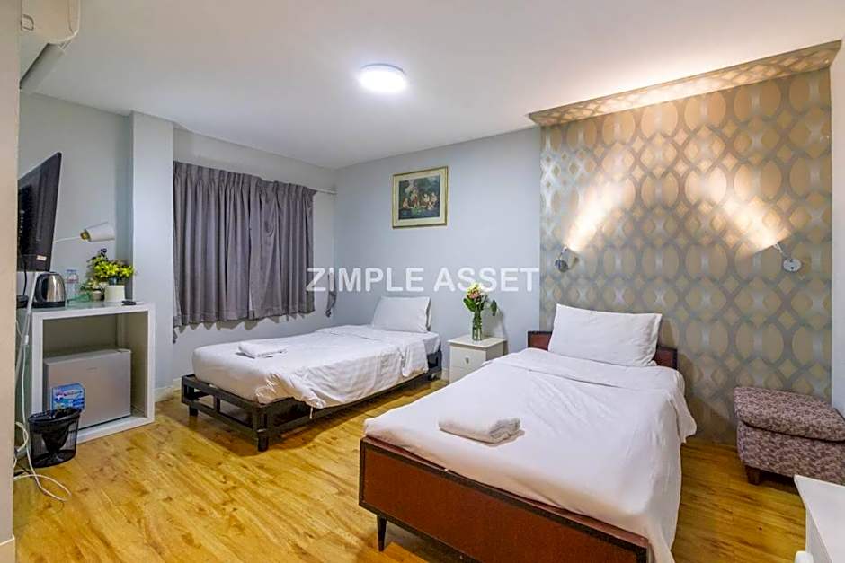 Tim Place - BTS Phra Khanong