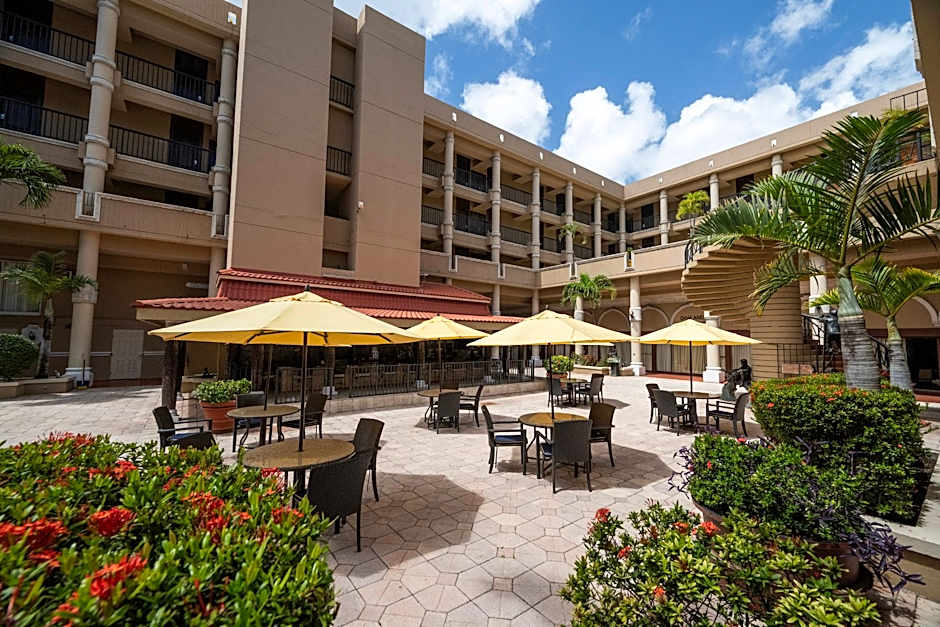 Windward Passage Hotel