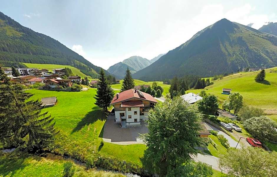 Aparthotels Berwang / Haus Wiesengrund