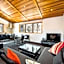 Phoenix Chalets by HHG