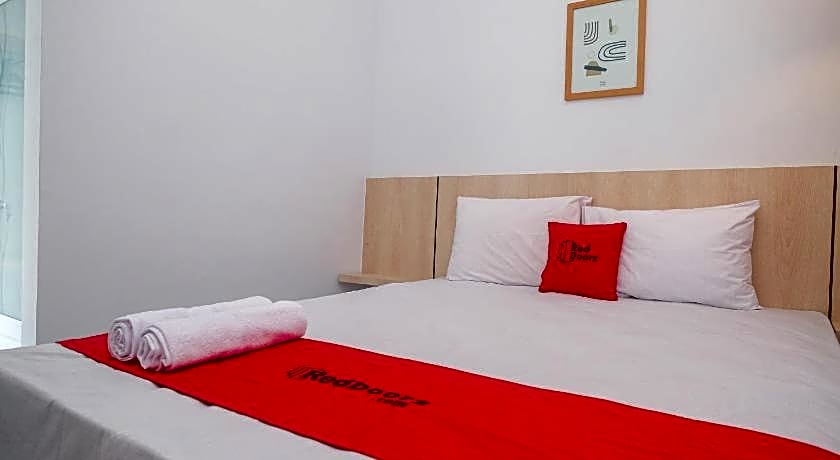 RedDoorz Syariah @ Tlogosari Semarang