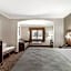 Quality Inn & Suites Beaumont