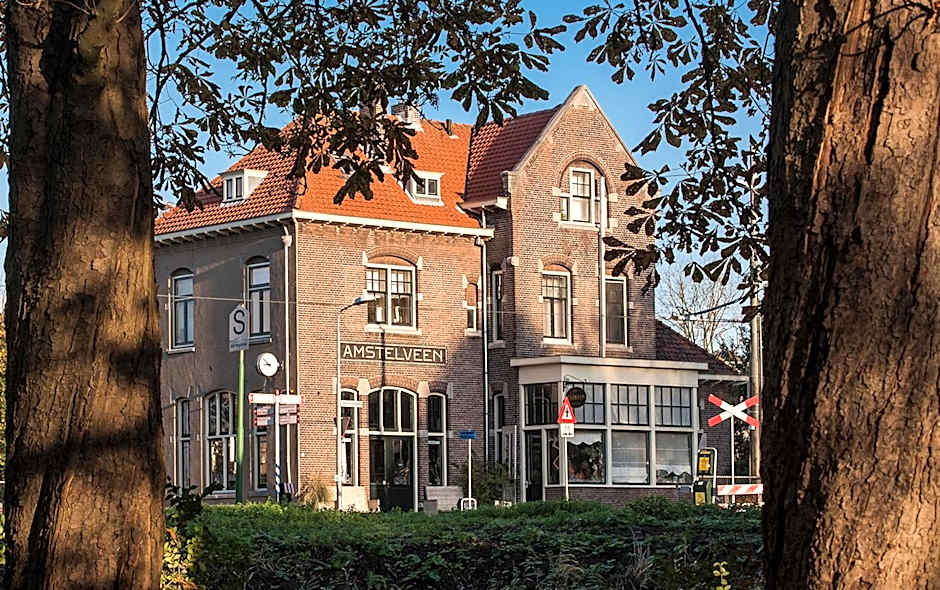 Photo 1 of 50 of Station Amstelveen