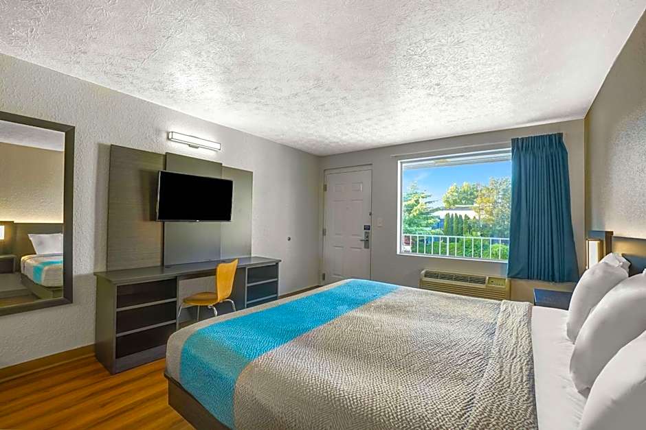 Motel 6-Lexington, KY - East I-75