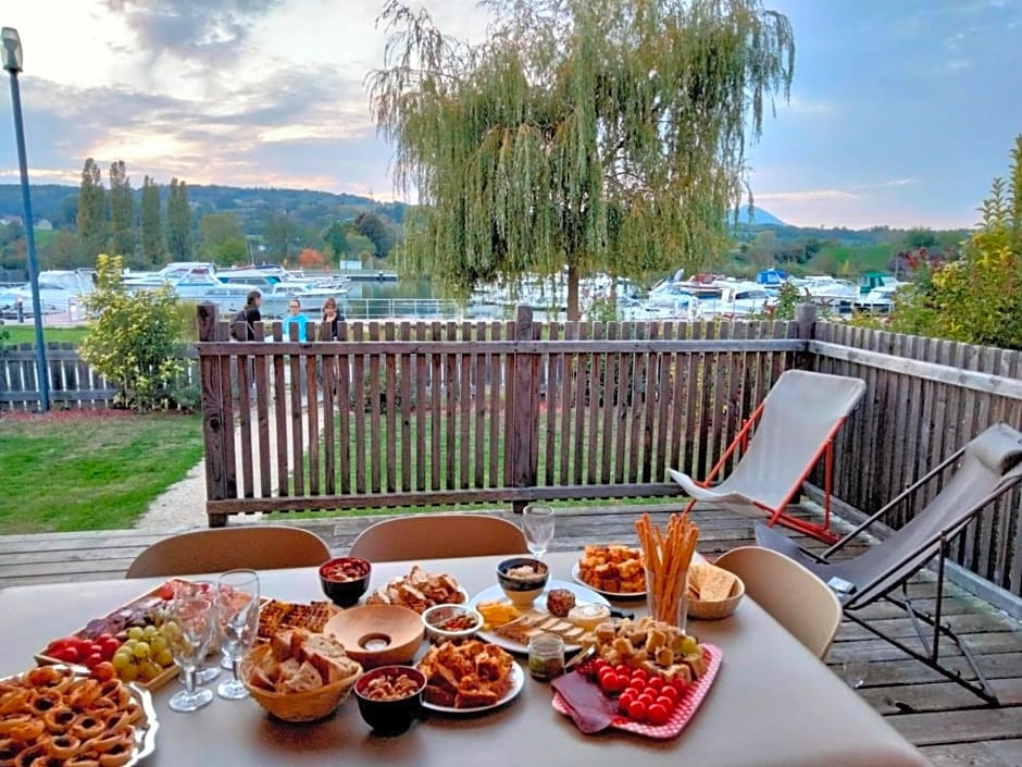 Les Lodges de la ViaRhôna / cabane-spa