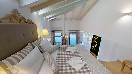 Deluxe Suite with Sea View