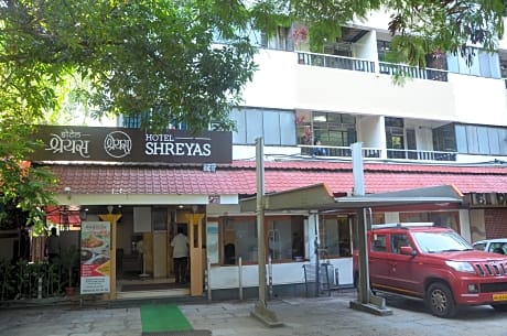 Hotel Shreyas