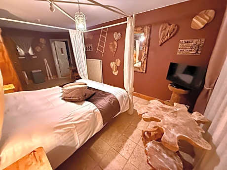 Queen Room with Spa Bath