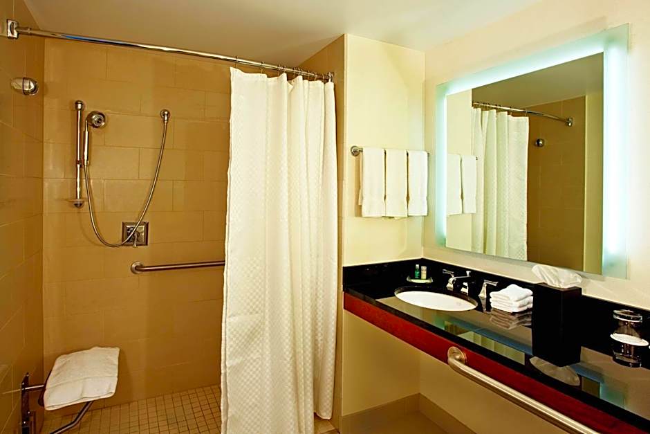 The Westin Boston Seaport District