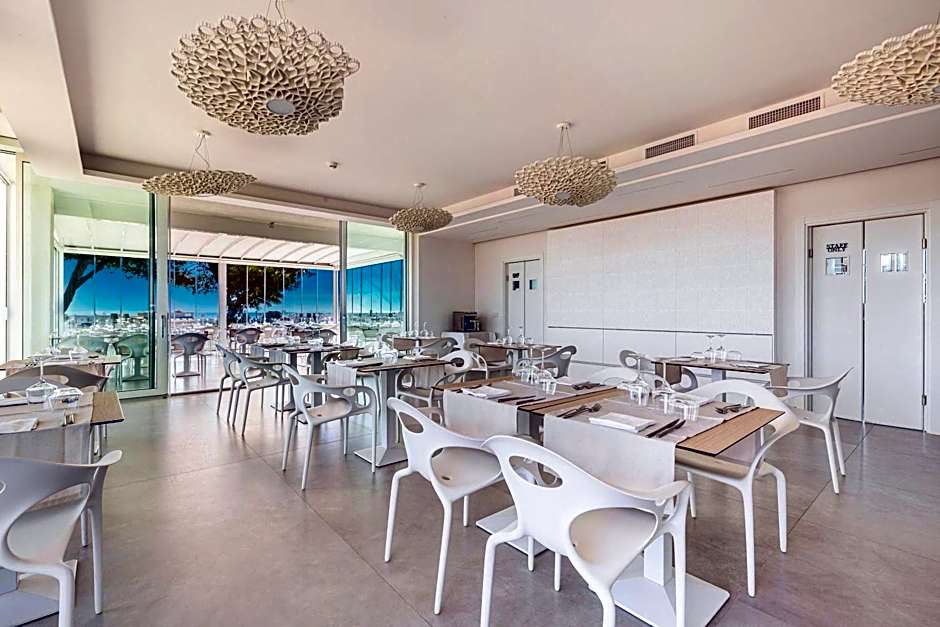 Perla Saracena Hotel & Restaurant