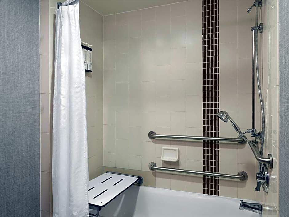 Hyatt Place Atlanta Alpharetta North Point Mall