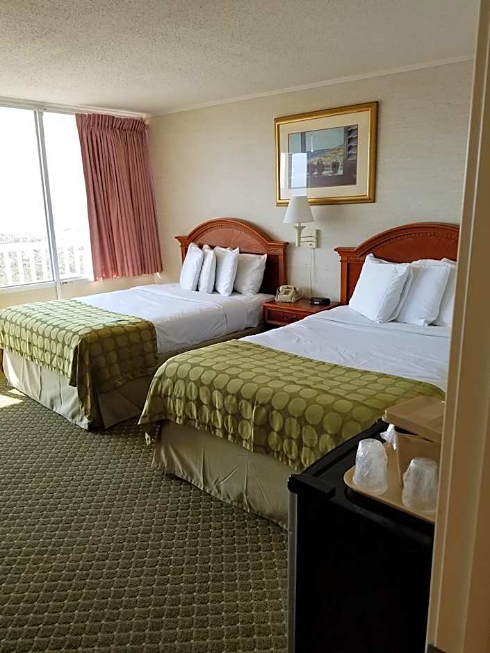 Seabonay Oceanfront Motel