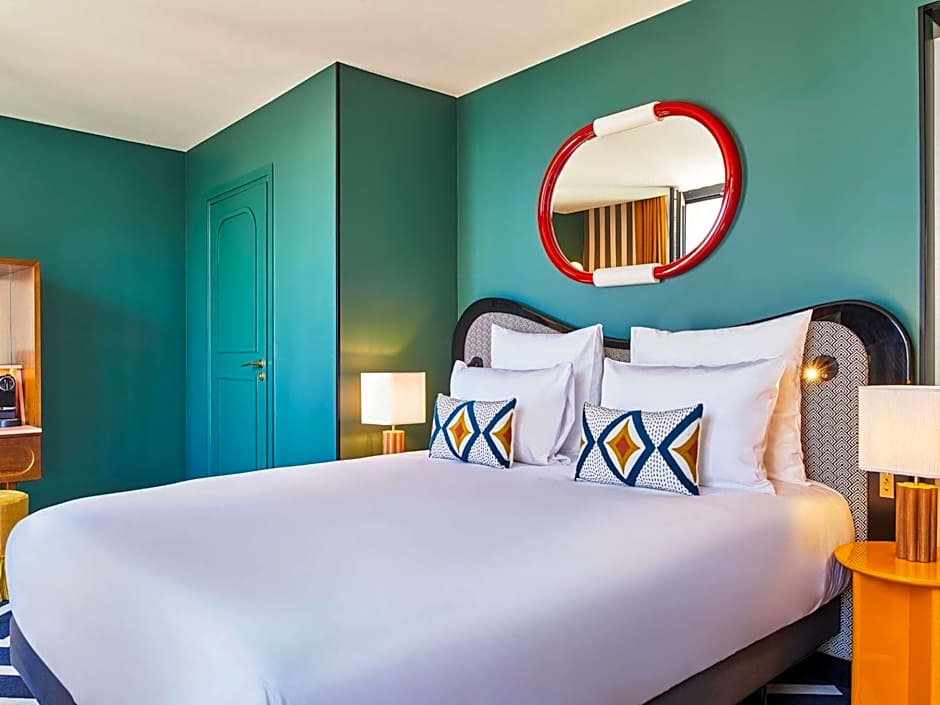 Mercure Paris Butte Montmartre Basilique