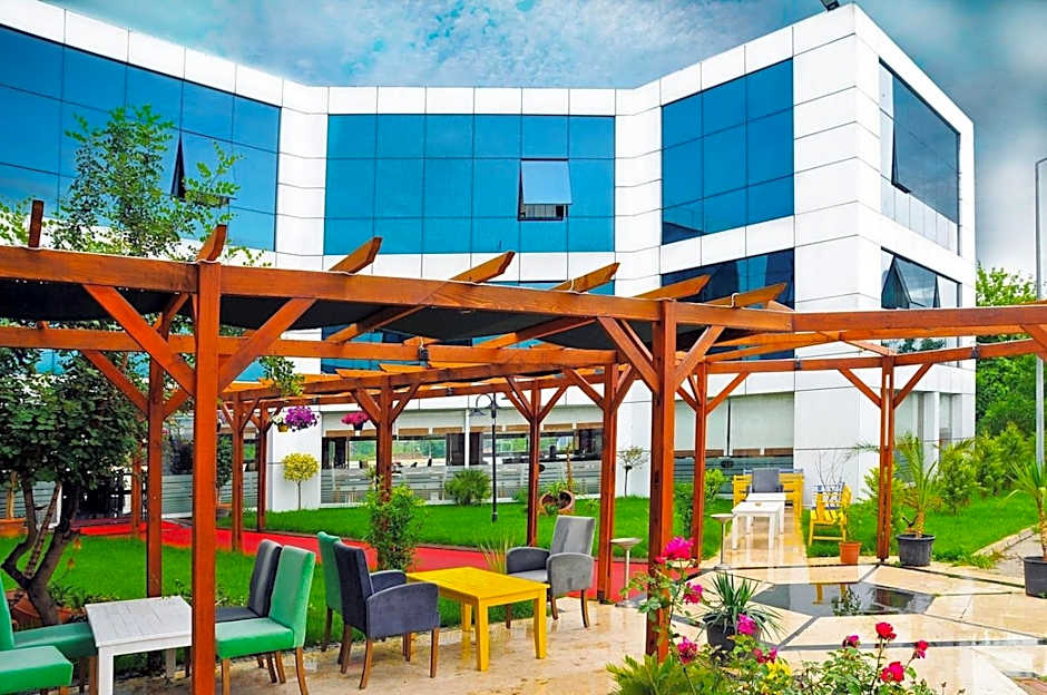 Expo Park Hotel