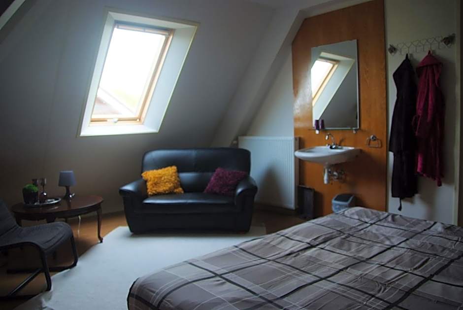 B&B Noflik Haule