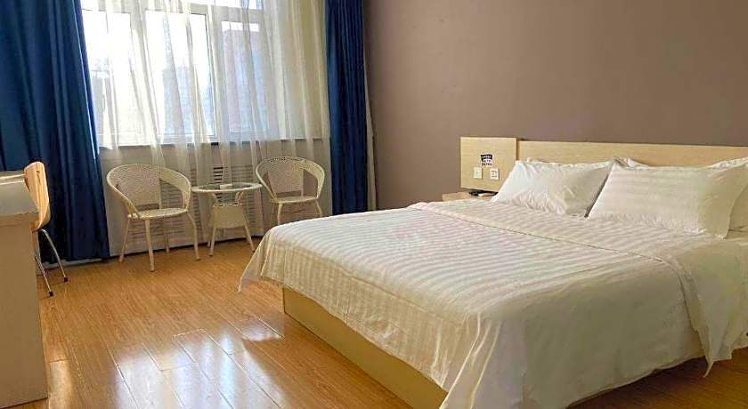 7 Days Inn Hami Baofeng Market