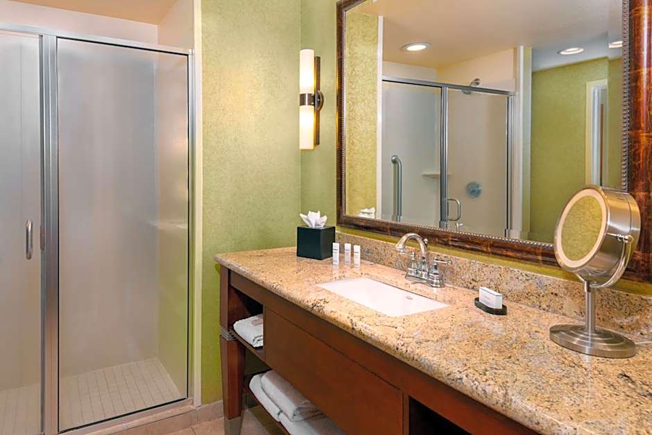 Embassy Suites By Hilton Omaha-La Vista Hotel & Conference Center