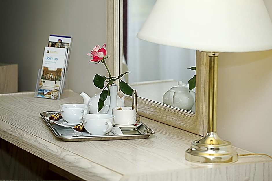 Airport Hotel Mara