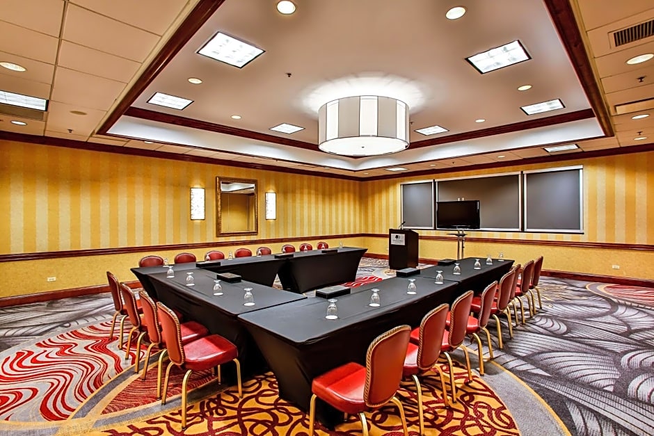 DoubleTree By Hilton Chicago Alsip