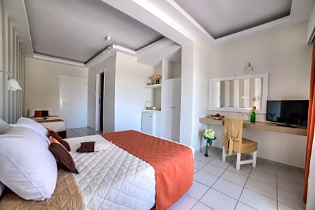 Triple Room Sea View