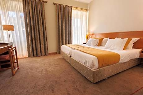 Superior Family Room