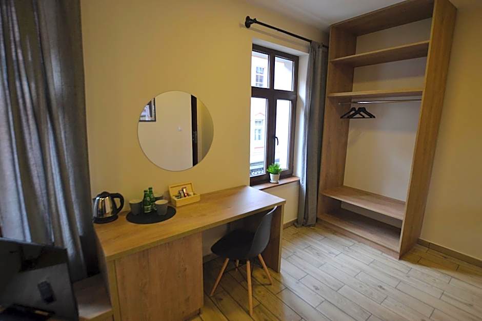 SleepWell Apartments