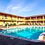 Quality Inn & Suites near Downtown Bakersfield