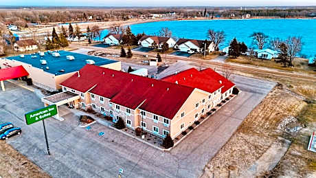 American Inn & Suites