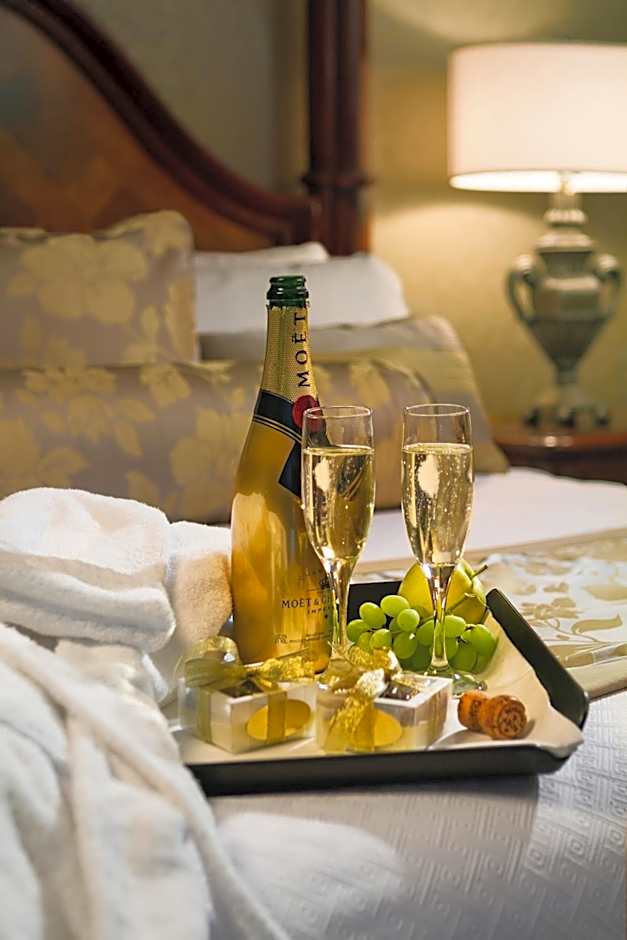 Crowne Plaza Minneapolis West By IHG