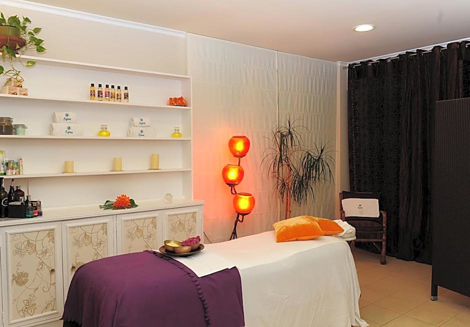 Dorisol Buganvilia Studio Hotel