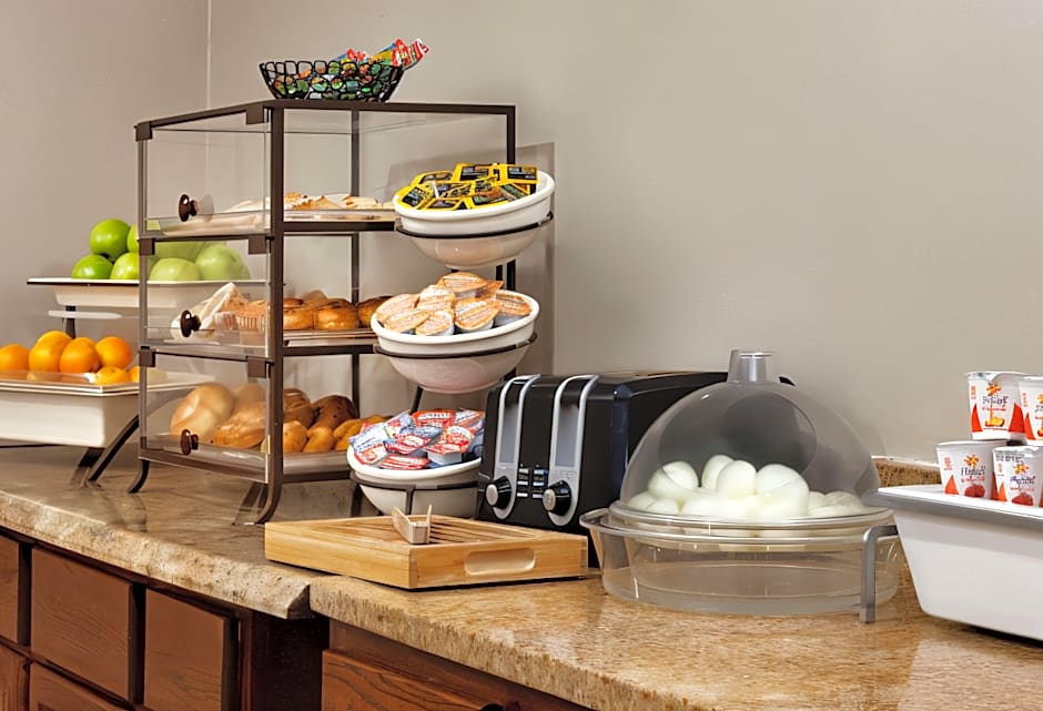 Country Inn & Suites by Radisson, Kingsland, GA