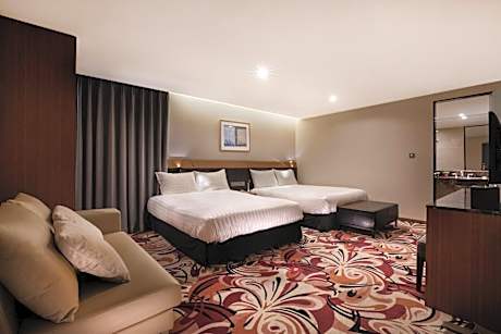 Deluxe Double or Twin Room