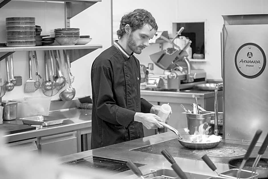 Logis Hôtel Les Tuileries