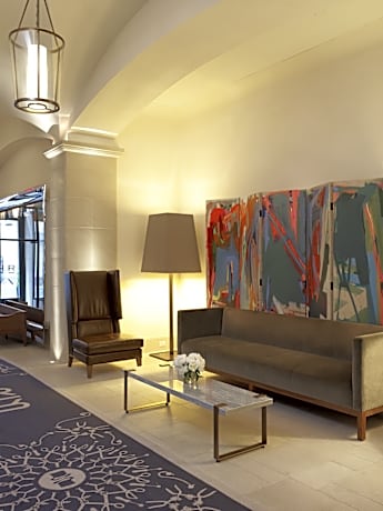 Studio Queen Room