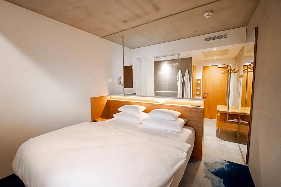 FIRMAMENT Hotel
