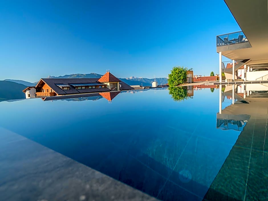 Hotel Purvita - Ski In Ski Out - Infinity Pool