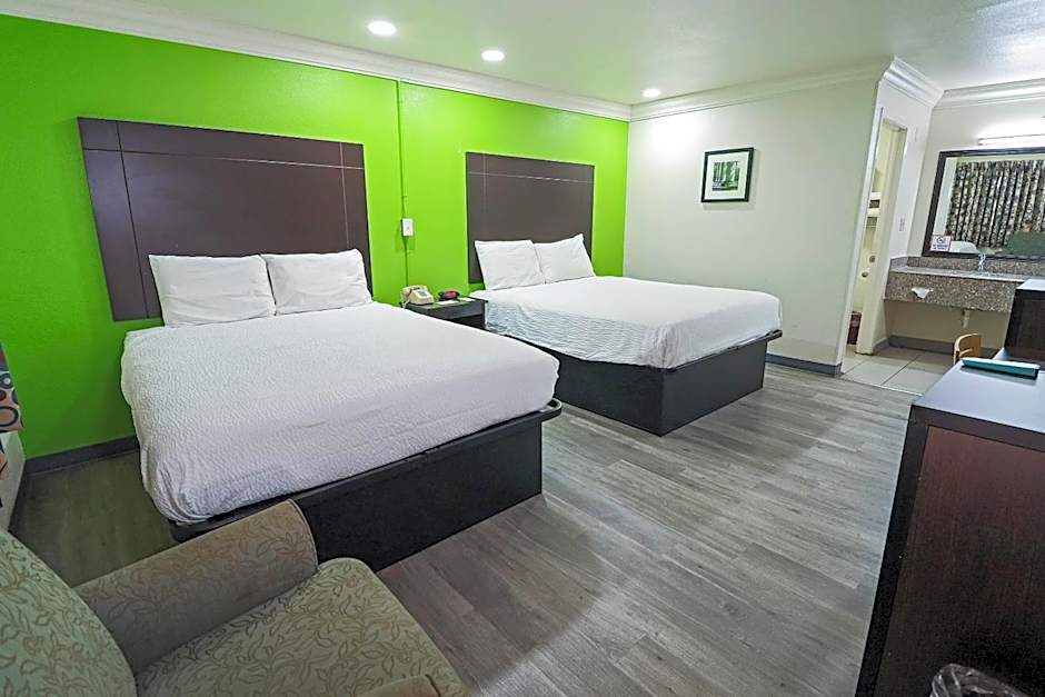 Rodeway Inn San Antonio Lackland AFB - SeaWorld
