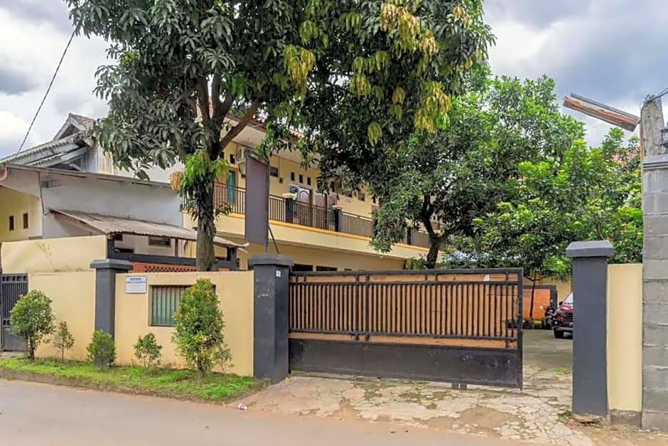 Kostawira Syariah Bintaro Mitra RedDoorz