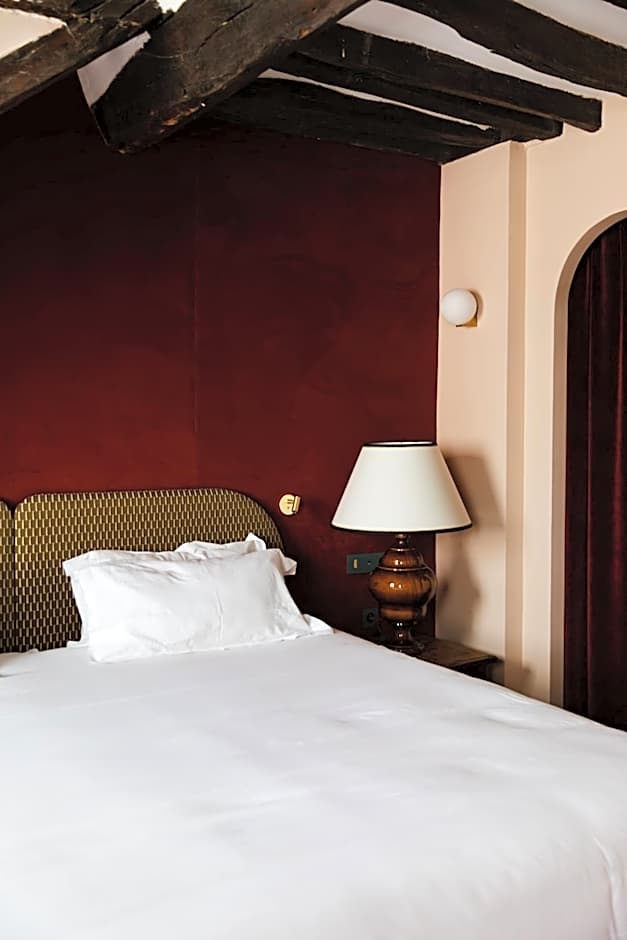 Photo 1 of 6 of Junior Suite