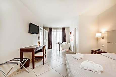 Small Double or Twin Room