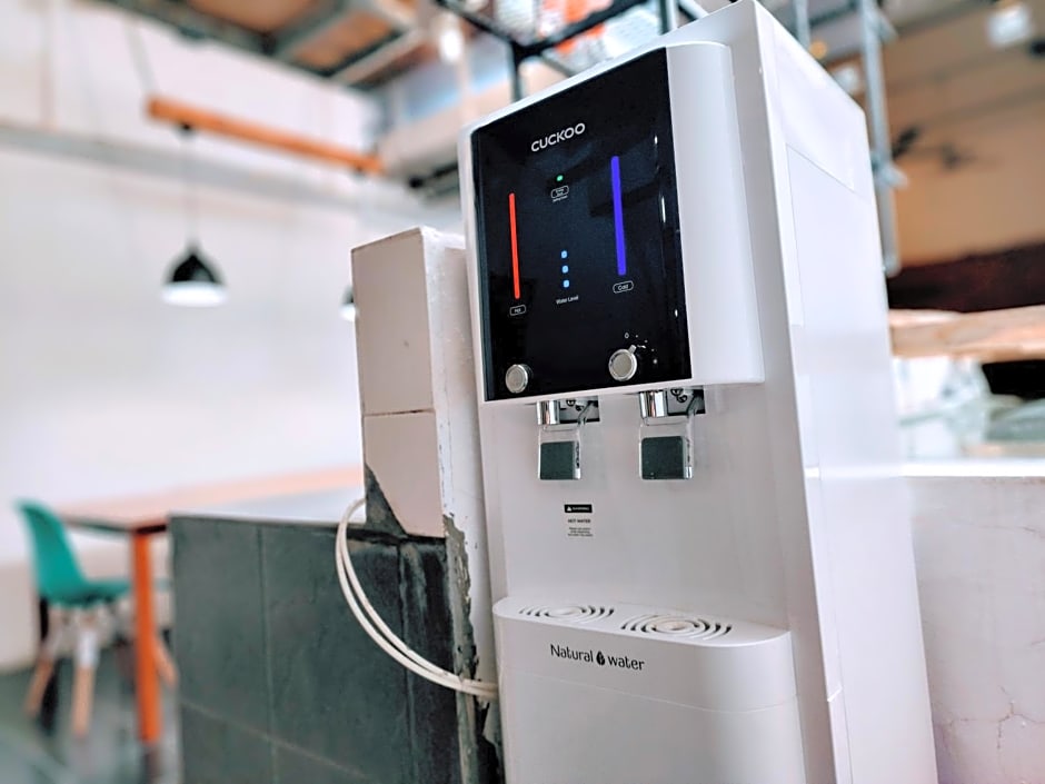 Upspot Kuching Waterfront Premium Hostel