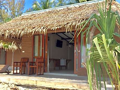 Deluxe Suite Beachfront