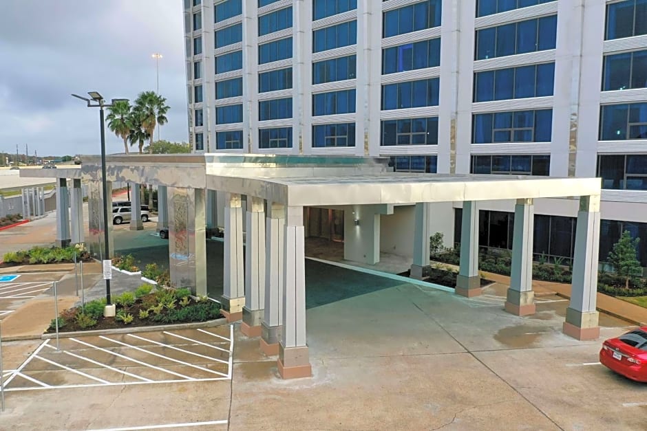 DoubleTree by Hilton Houston Brookhollow