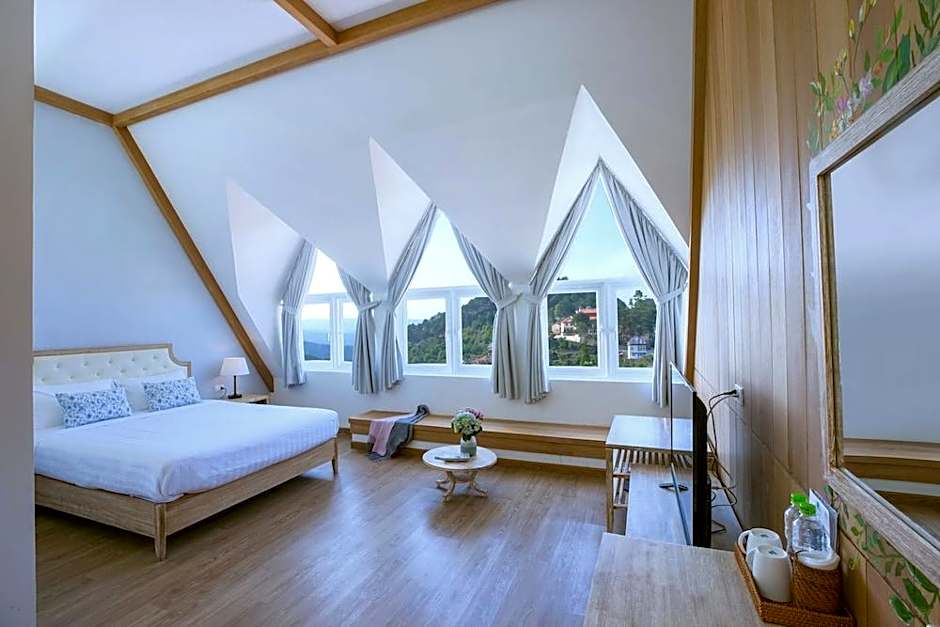 Dalat De Charme Village