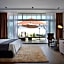 White Boutique Hotel and Restaurant